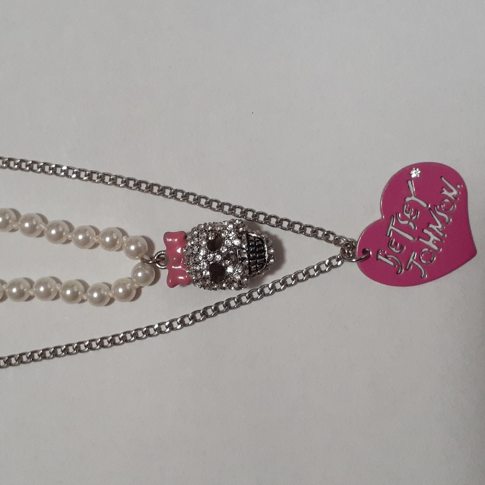 Betsey Johnson 2 piece necklace set. Pearl's, skull, silver, vintage Betsey